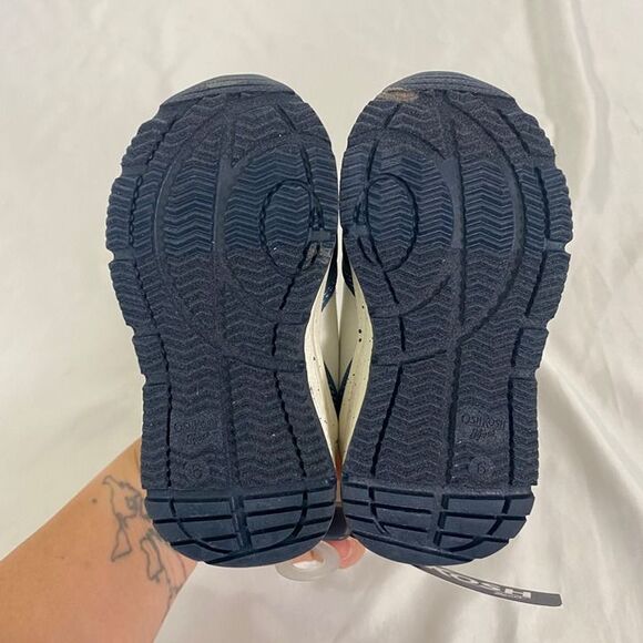 NWT Lot of 3 Pairs Of Oshkosh B'gosh Toddler Shoes Sneaker Sandals Size 6 - Picture 9 of 12